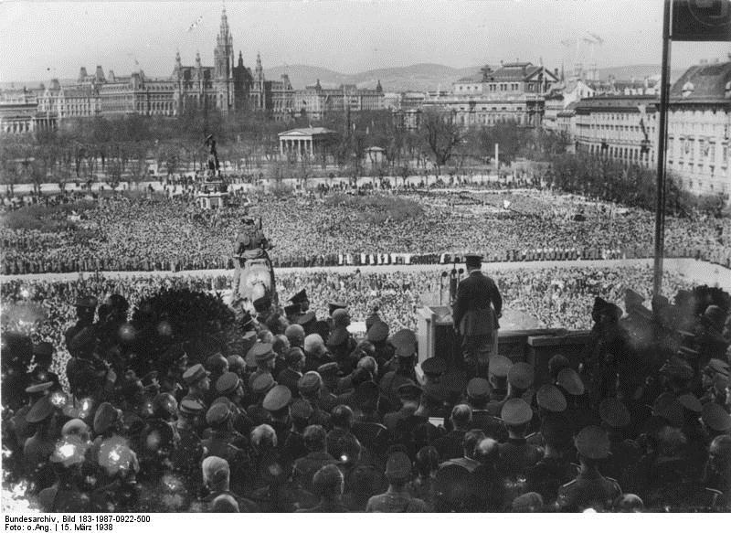Hitlers Rede am Heldenplatz